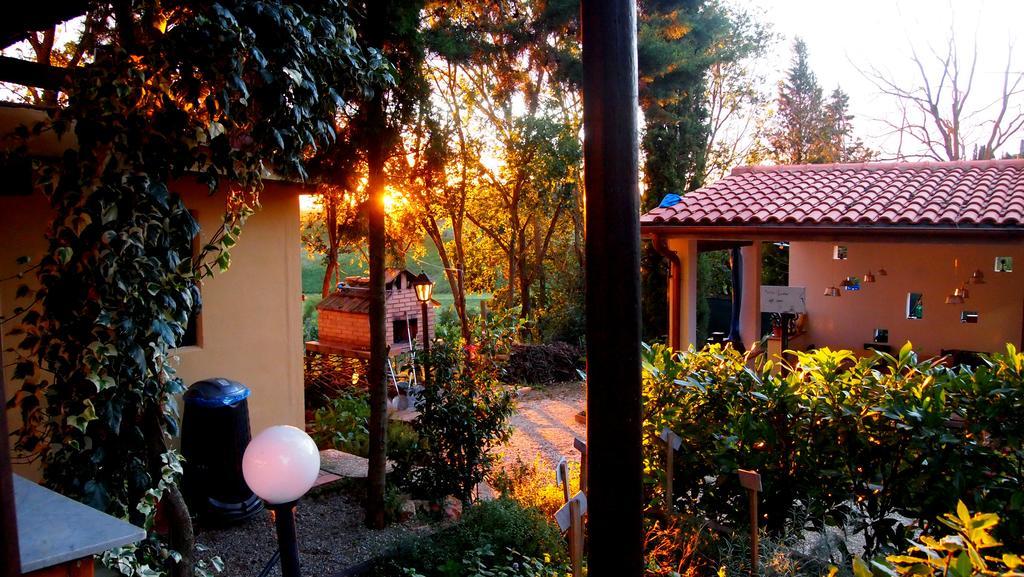 Valiano Agriturismo La Terra מראה חיצוני תמונה