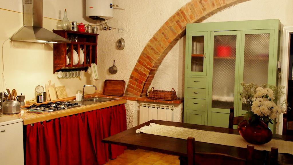 Valiano Agriturismo La Terra חדר תמונה